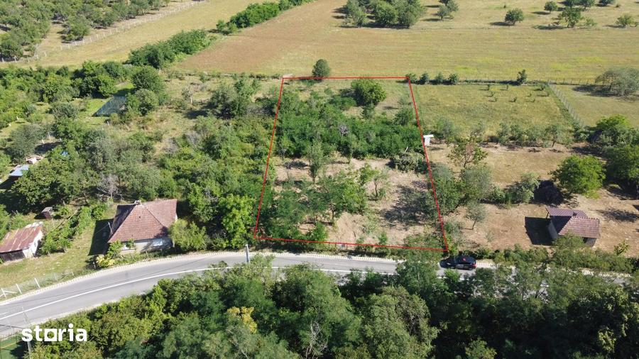 Teren de 2496 mp, în Ardud