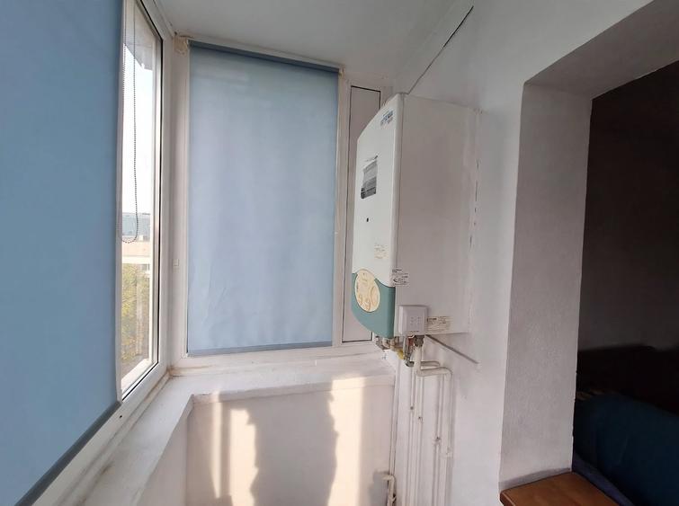 Apartament cu 2 camere semidecomandat, mobilat în Soarelui