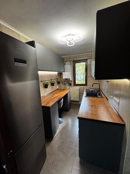 Apartament cu 2 camere decomandat, mobilat în Micro 17