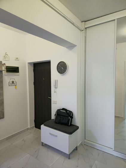 Apartament cu 2 camere decomandat în Berceni