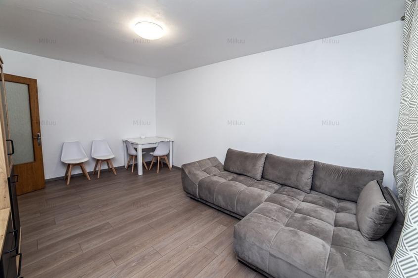Apartament cu 3 camere decomandat, mobilat în Drumul Taberei