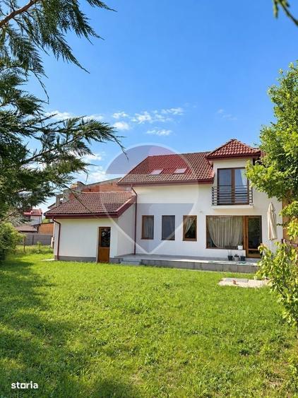 Casă cu 4 camere în Nord