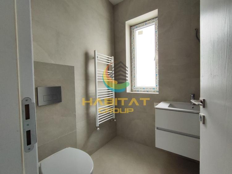 Apartament cu 3 camere semidecomandat în Berceni