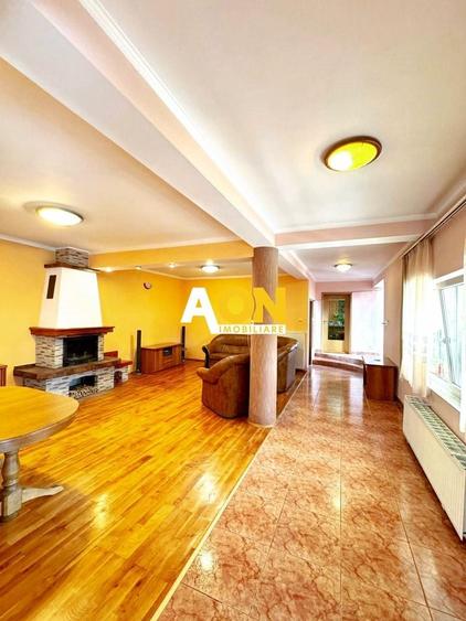 Casă individuală cu 5 camere cu Canalizare în Central