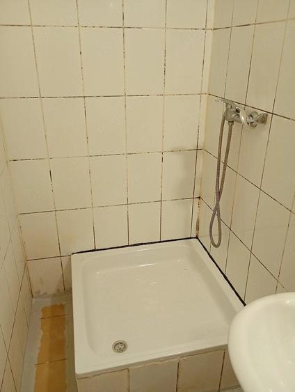 Spațiu comercial, de 2 mp, în Vitan