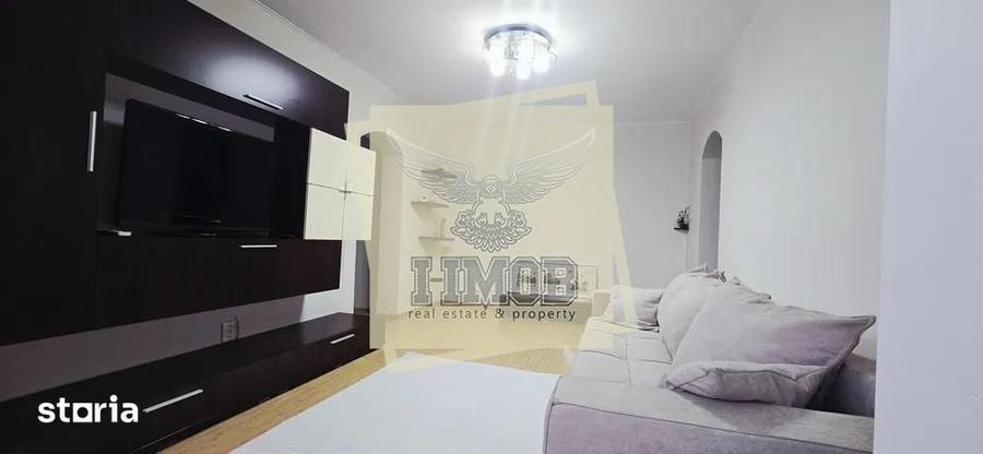 Apartament cu 3 camere în Calea Dumbrăvii