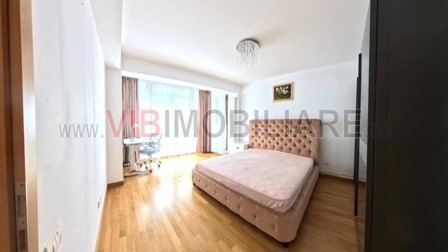 Apartament cu 3 camere semidecomandat, mobilat în Arcul de Triumf