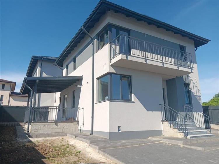 Valea Adanca VILA P+E str Marului SU=114 Teren 330mp - 22