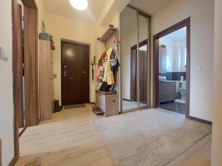 Apartament cu 2 camere decomandat în Turnișor