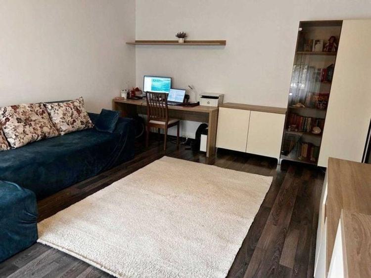 Apartament cu 2 camere decomandat, mobilat în Sebastian