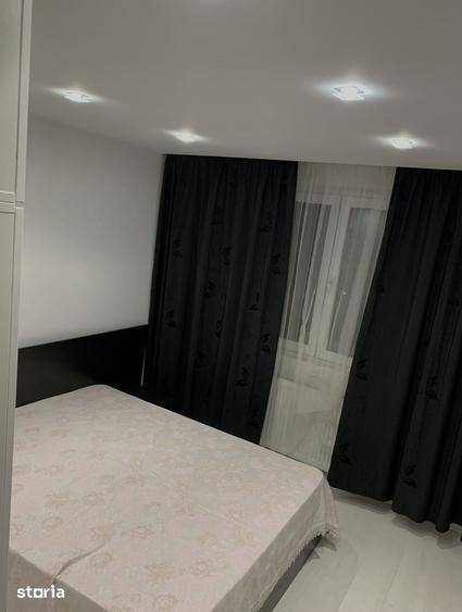 Apartament cu 3 camere decomandat în Berceni