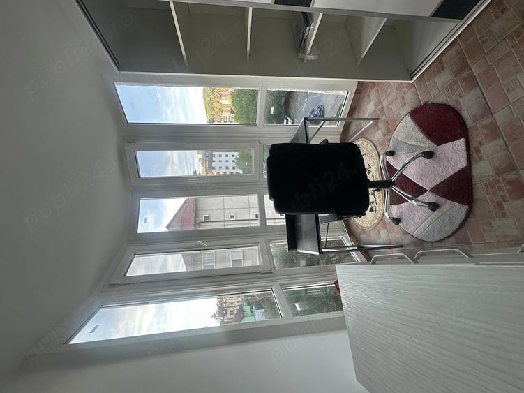 Apartament cu 3 camere decomandat în Centrul Civic