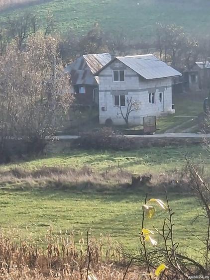 Vand tren intravilan 1400 mt in Comuna Mociu - 3