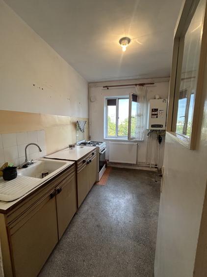 Apartament cu 2 camere semidecomandat în Gara
