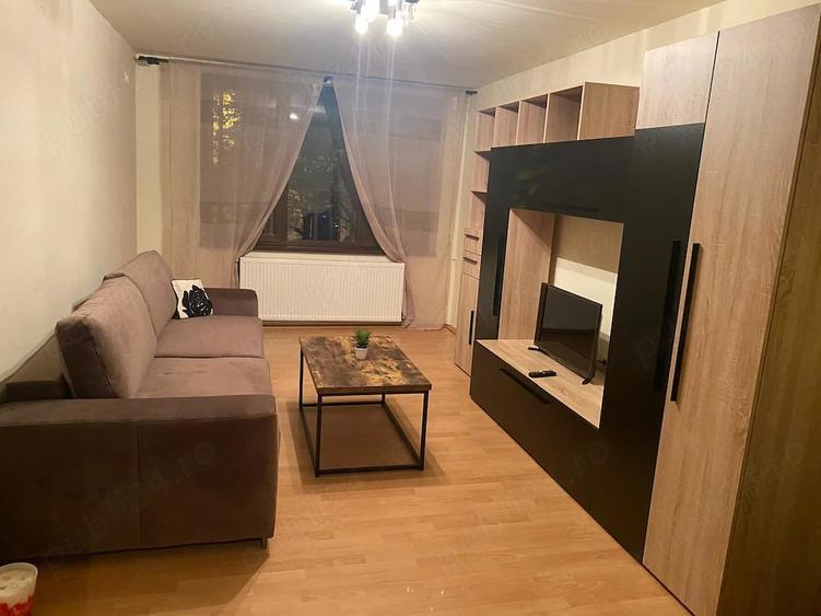 Apartament cu 2 camere decomandat în Medicină