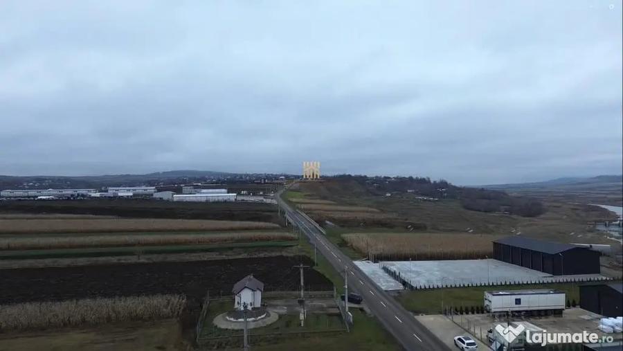 Teren de 14066 mp, în Mihoveni