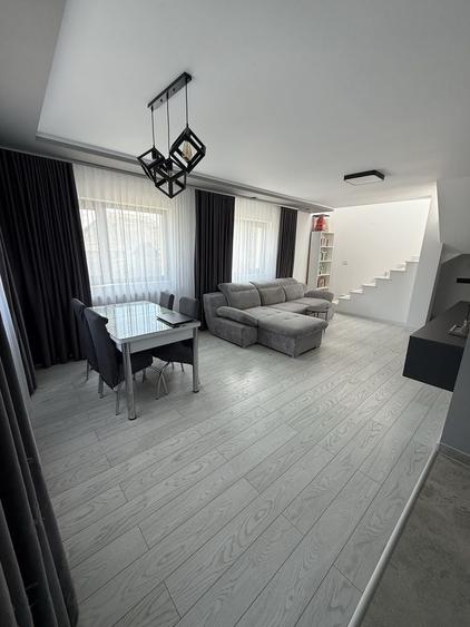 Casă cu 3 camere în Central