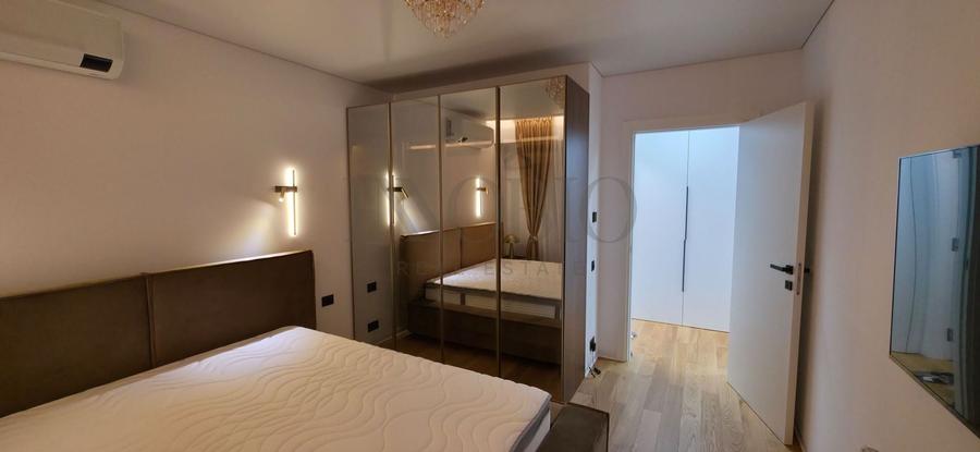 Apartament cu 2 camere semidecomandat în Barbu Văcărescu