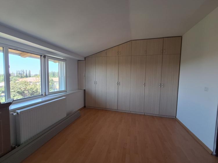 Apartament cu 2 camere decomandat, mobilat în Freidorf