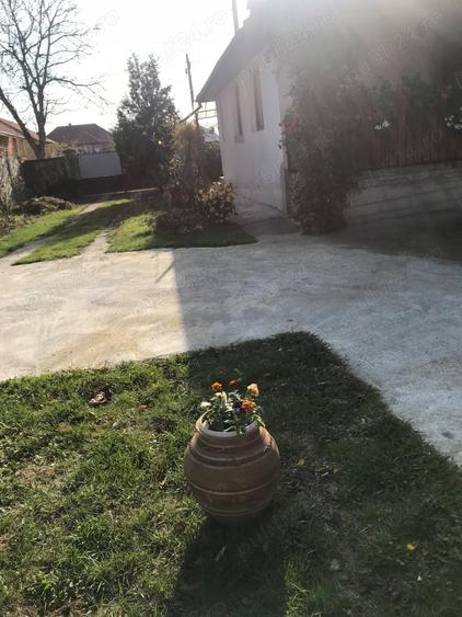 Casă cu 4 camere cu Teren 1000 Mp în Central