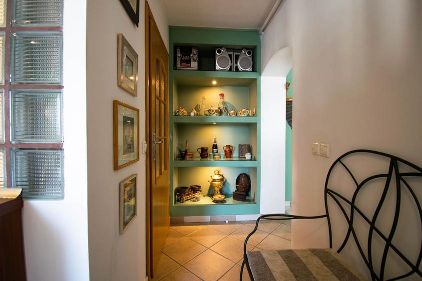 Apartament cu 2 camere decomandat, mobilat în Nerva Traian