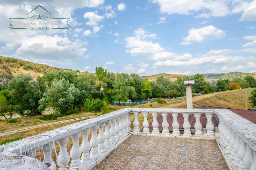 Hotel/Pensiune, de 695 mp, în Lipova
