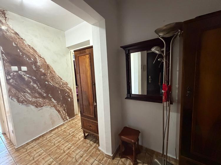 Apartament 2 camere decomandat Bulevardul Bucuresti - 4