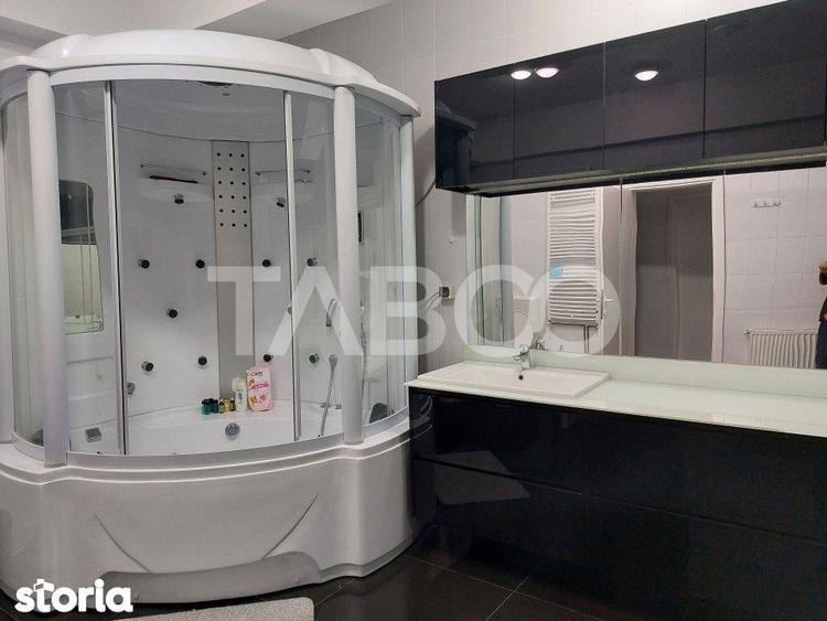 Apartament cu 3 camere decomandat în Vasile Aaron