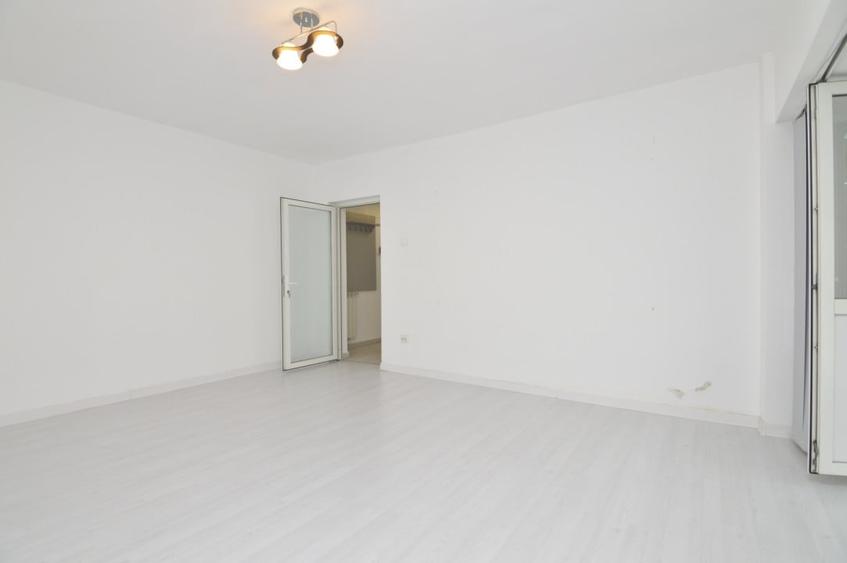 Apartament cu 2 camere decomandat în Decebal
