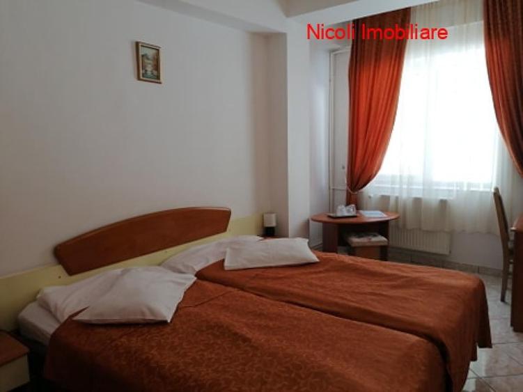Casă individuală cu 18 camere cu Teren 1000 Mp în Exterior Sud