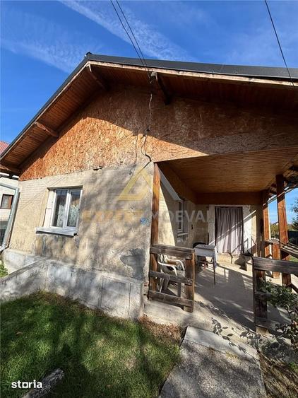 Casă cu 2 camere cu Teren 2186 Mp în Satulung