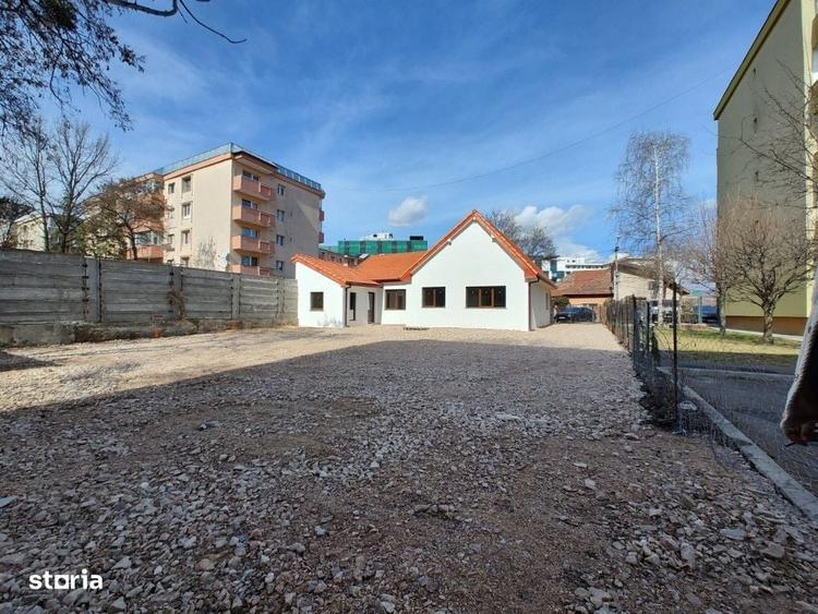 Casă cu 3 camere în Mărăști