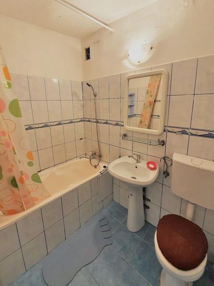 Garsonieră semidecomandată, mobilată în Lipovei