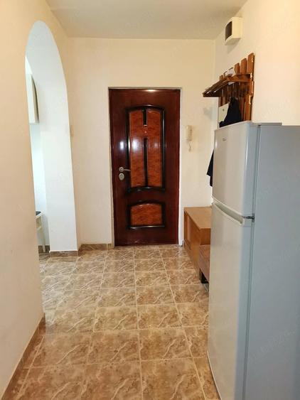 Inchiriez apartament cu o camera - 2