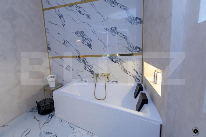 Casă individuală cu 10 camere cu Piscina în Sântana de Mureș