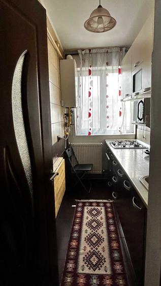 Apartament cu 2 camere semidecomandat în Micro 6