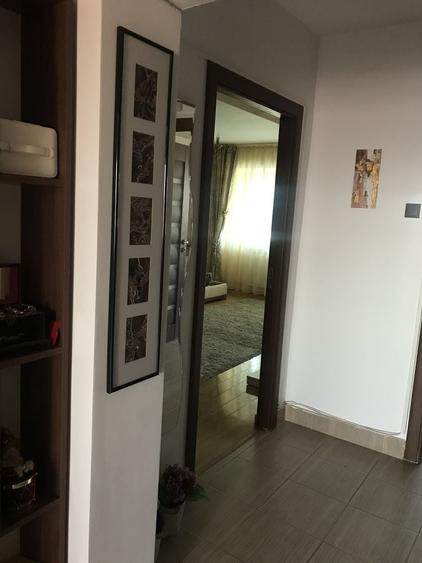 Apartament cu 3 camere decomandat în Nicolae Bălcescu