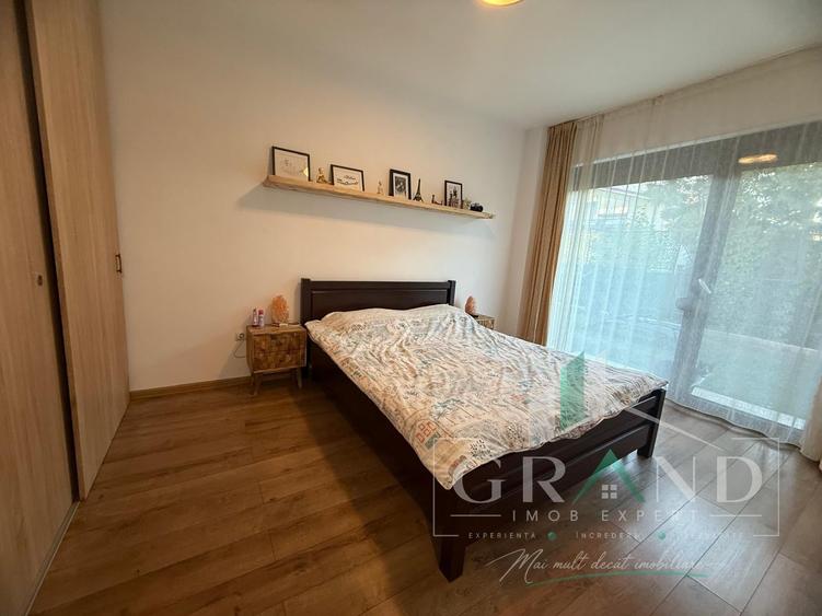 Apartament cu 3 camere semidecomandat, mobilat în Bună Ziua