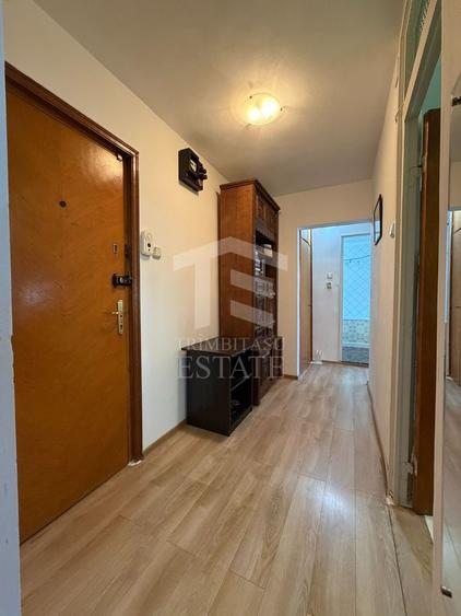 Apartament cu 2 camere decomandat, mobilat în Lacul Tei