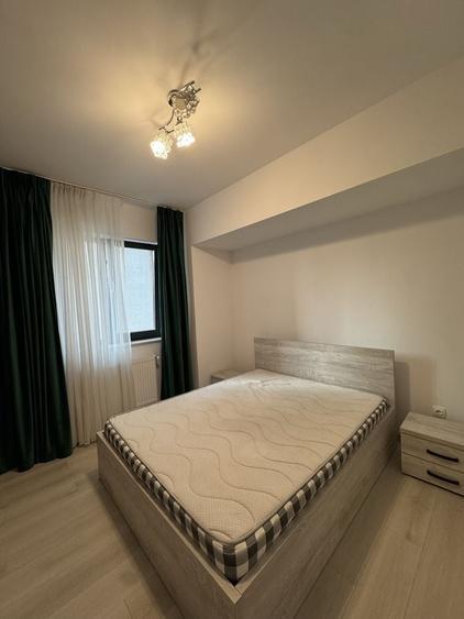 Apartament cu 3 camere decomandat în Craiovei