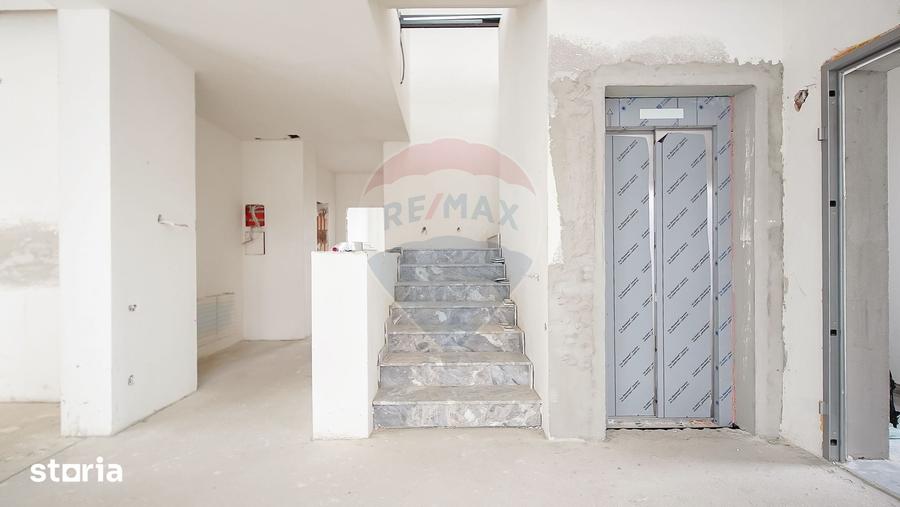 Apartament cu 3 camere în 15 Noiembrie
