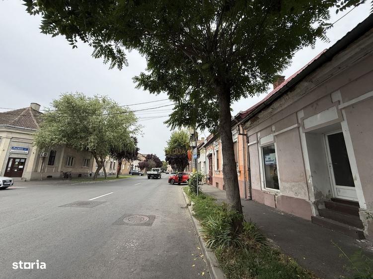 Spațiu comercial, de 55 mp, în Central