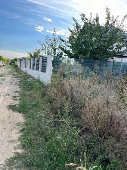 Teren de 566 mp, în Joița