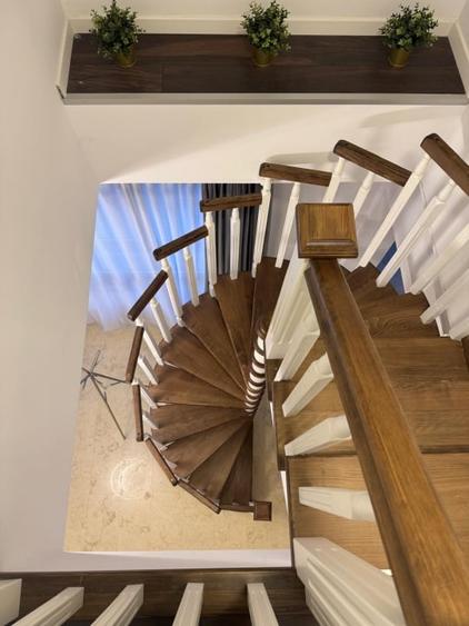 Apartament cu 3 camere semidecomandat, mobilat în Dămăroaia