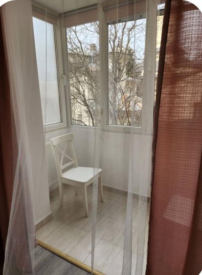 Apartament cu 2 camere decomandat în P-ța Universității