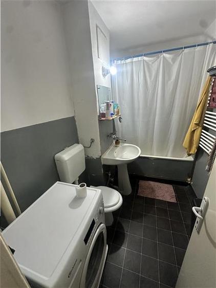 Apartament cu 2 camere decomandat în Bucovina