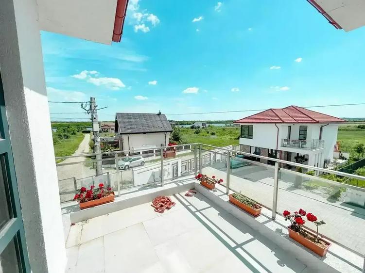 Casă cu 5 camere cu Canalizare în Mogoșoaia