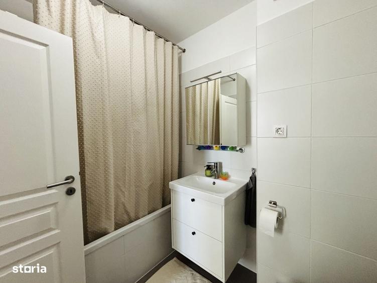 Apartament cu 3 camere în Lipovei