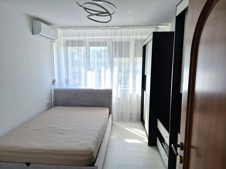Apartament cu 3 camere decomandat în Colentina