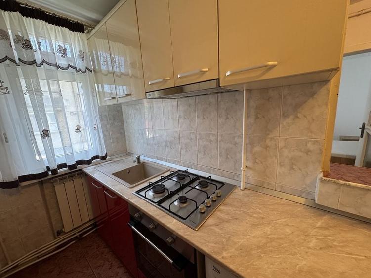 Apartament cu 2 camere decomandat în Dărmănești
